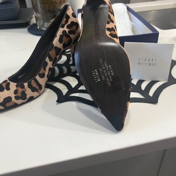 stuart weitzman leopard pumps size 10. - Picture 2 of 2